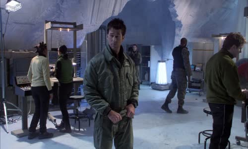 Stargate Atlantis S01E01-E02 Rising 1080p BluRay 6CH x265 CZ mkv