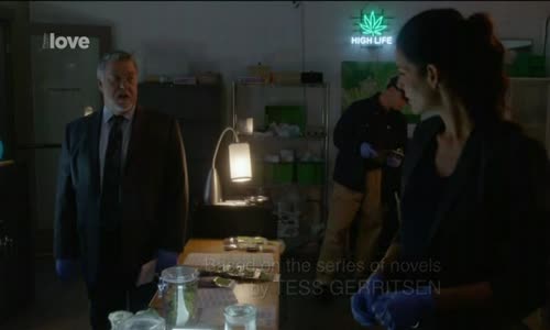 Rizzoli & Isles Vraždy na pitevně 06x14 Vražedná tráva DVB-T CZ avi