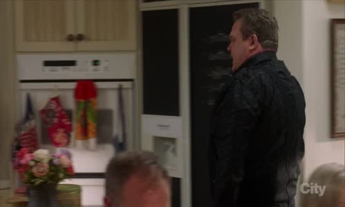 Modern Family S08E01 HDTV x264-KILLERS mkv