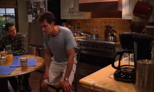 Two And A Half Men S01E04 avi