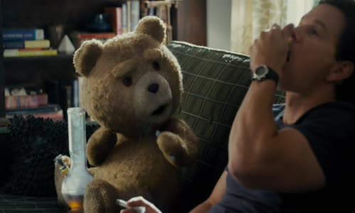 Méďa Ted 2012 Cz dabing avi