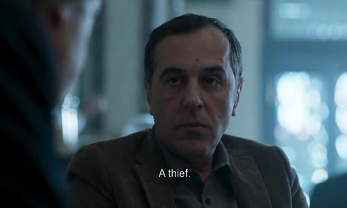 McMafia S01E04 CZtit V OBRAZE mkv