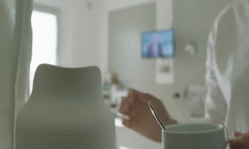 La Mante S01E01 CZtit V OBRAZE mkv