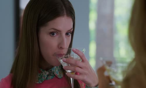 Nebezpečná laskavost - A Simple Favor 2018 1080p BluRay CZ dabing mkv