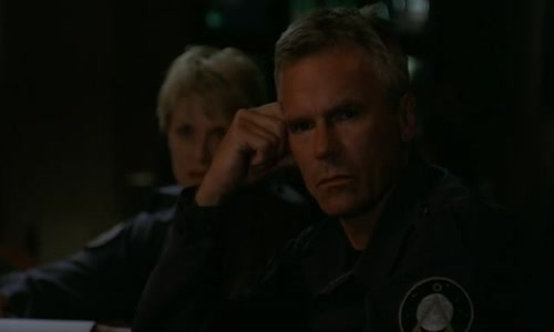 Stargate-SG1-5x20-Strazce avi