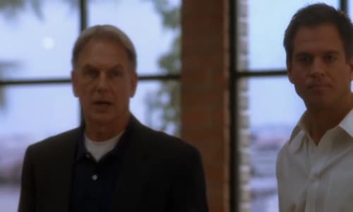 NCIS 06x09 DVDrip CZ avi