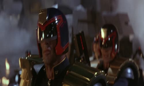 Soudce Dredd ( Judge Dredd 1995 ) CZ dab DTS + tit 1080p BluRay mkv