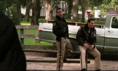 Strážce pořádku - 4x06 Honička (DVDRip-Cz SS23 bt) avi