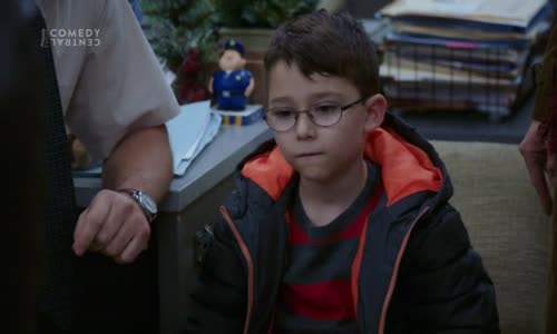Brooklyn 99 S04E10 Kapitán Litva avi