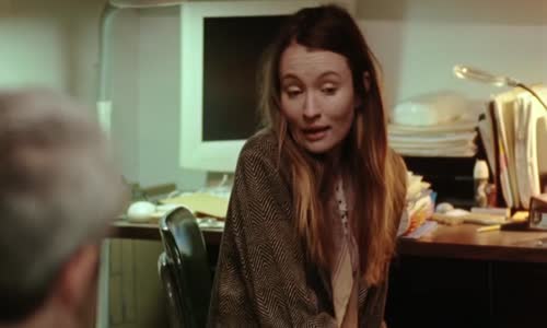 Zlatá strední cesta ( Golden Exits 2017 ) CZ dabing ,WebRip, avi