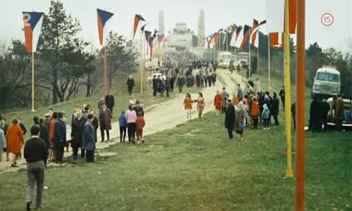 Vtáčkovia, siroty a blázni (1969) avi
