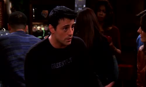 9x07 Priatelia, Pratele, Friends s09e07 (09x07 Digitálne remastrované) O Rossovej nevhodnej pesničke Sk,Cz,En 720p mkv