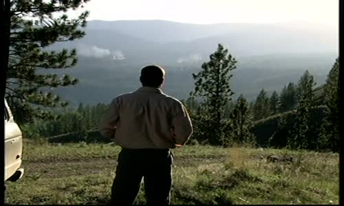 Yellowstone v plamenech (2008) cz avi