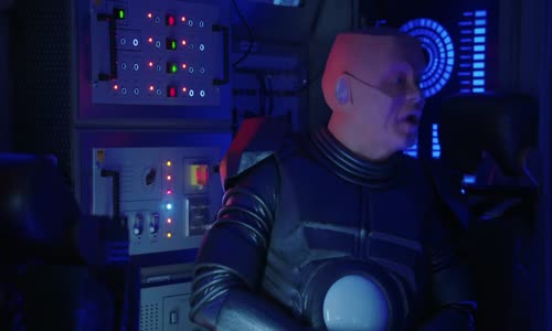 Červený-trpaslík - Red Dwarf S11E01 720p CZ EN HEVC mkv