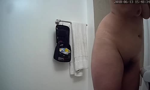 hz_Hidden_bathroom_cam_1306 mp4