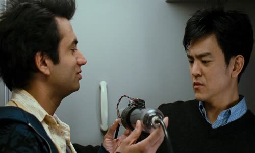 Zahulíme, uvidíme 2 (Harold & Kumar Escape from Guantanamo Bay, 2008) mkv