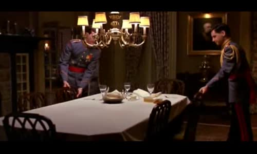Večerka - George C Scott, Timothy Hutton, Ronny Cox, Sean Penn, Tom Cruise 1981 cz dab avi