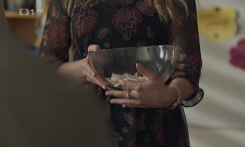 Kukacky (2021) S01E02 (1080p AC3 H264)-(cz audio) mkv