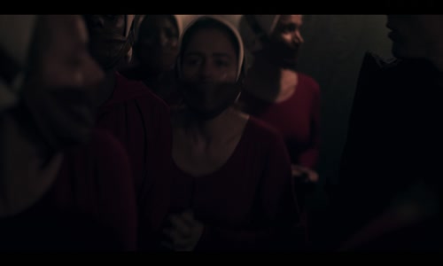 Pribeh sluzebnice-The Handmaids Tale 2018 S02E01 1080p BluRay H265 DD 2 0 CZ AAC 5 1 EN-Silence mkv