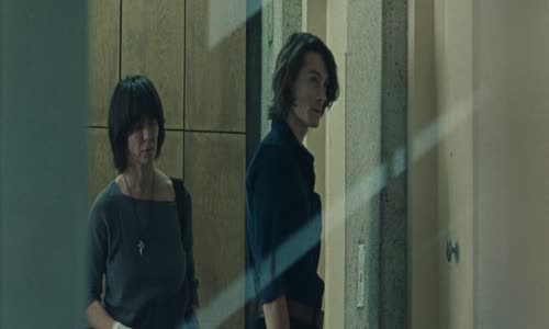 Leave No Traces 2021 1080p BluRay x264 AAC5 1-[YTS MX] mp4