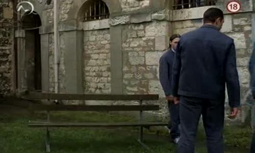 Fotbal za mřížemi - Vinnie Jones, Jason Statham 2001 sk dab avi