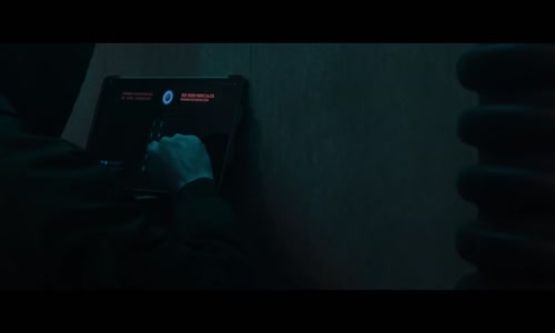 Nezvaný host - Breach 2020 CZ dabing Akční Sci-fi mp4