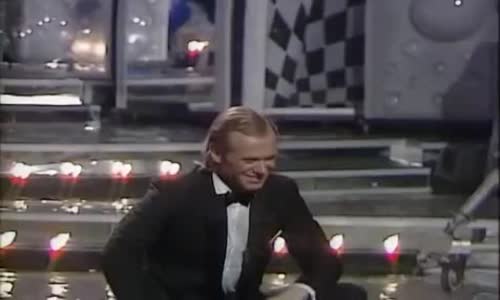 Možná přijde i kouzelník 07 Silvestr 1985 avi