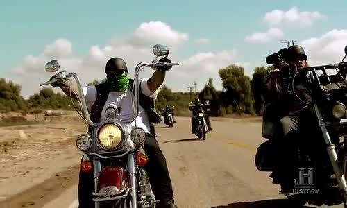 Gangland Undercover S01E01 CZtit V OBRAZE avi