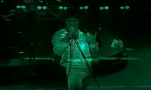 Queen-Live-At-The-Rainbow-1974-1974 -REMASTERED-1080p-MBluRay-x264-LOUN GE mkv