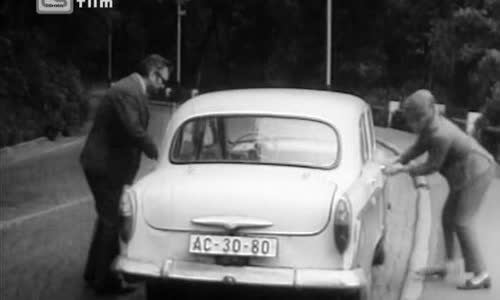 Přísně tajné premiéry-(1967)cz avi