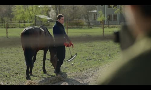 Mlada modra krev - Young Royals S02E06 Episode 6 1080p NF WEB-DL DUAL DDP5 1 H 264-SMURF (CZ ENG Audio) mkv