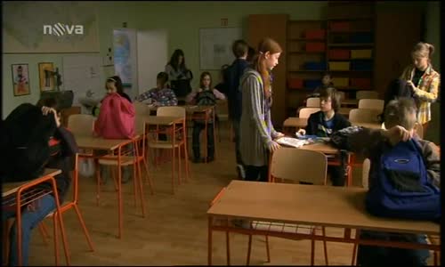 Gympl s (r)učením omezeným S02E08 - Bábi (2013) [TVRip] avi