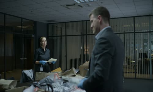 Absentia S02E04 CZtit V OBRAZE 1080p mkv