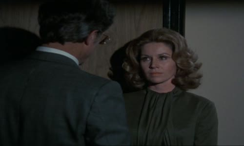 Columbo S01E02 - Smrt nabízí pomocnou ruku mp4