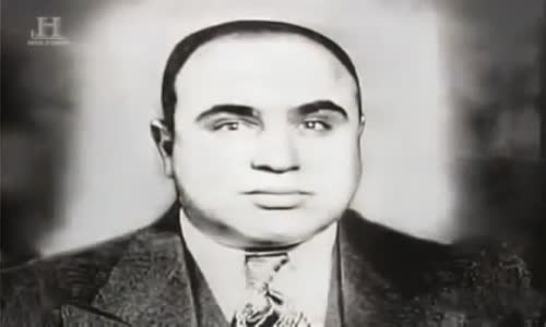 Al Capone   Zjizvená tvář   Dokument cz dabing MP4