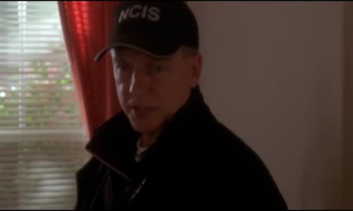 NCIS S03E20 (066) (2006 SD) Nedotknutelný (SD) mp4