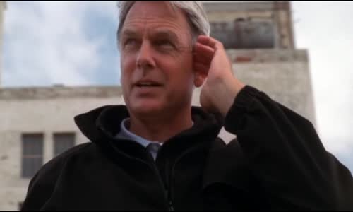 NCIS S05E05 (099) (2007 SD) Věc důvěry (SD) mp4