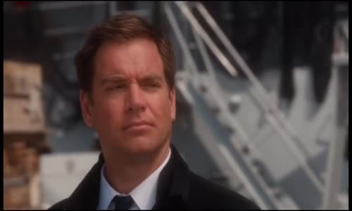 NCIS S09E05 (191) (2011 SD) Přístav v bezpečí (SD) mp4