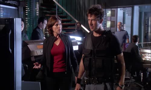 Stargate Atlantis 2x17 - Převrat mkv