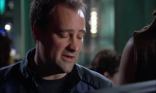 Stargate Atlantis 4x12 - Válečná kořist mkv