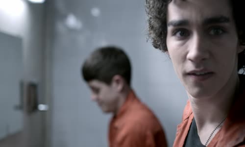 Misfits Zmetci - Misfits S02E06 1080p HMAX WEB-DL DD2 0 H 265 (CZ ENG Audio) mkv