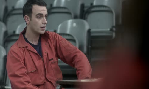 Misfits Zmetci - Misfits S05E06 1080p HMAX WEB-DL DD2 0 H 265 (CZ ENG Audio) mkv