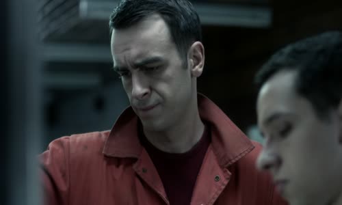 Misfits Zmetci - Misfits S05E07 1080p HMAX WEB-DL DD2 0 H 265 (CZ ENG Audio) mkv