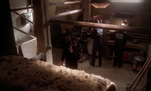 NCIS 4x10 - Uzenáč avi