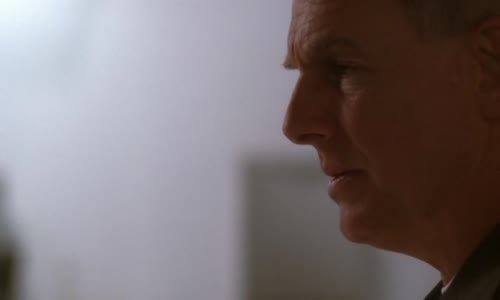 NCIS 6x11 - Tichá noc avi