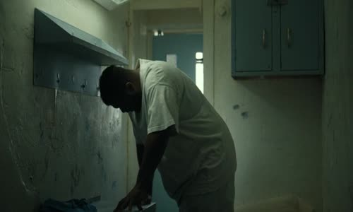 Mayor of Kingstown S02E05 WEBRip x264-ION10 mp4