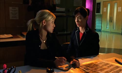 Veronica Mars 2x20 - Kdopak to slídí avi