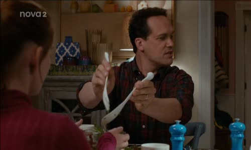 Americka manzelka (American Housewife) 01x08 Westportsky kotilion avi