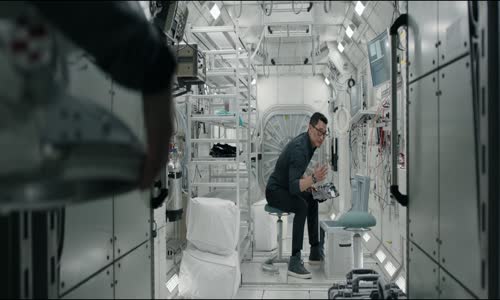 Utajený pasažér (2021 Drama-Scifi-Thriller-1080p ) Cz dabing mkv