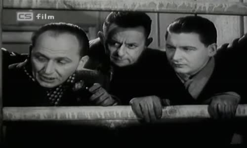 Polibek ze stadionu (1947) mp4